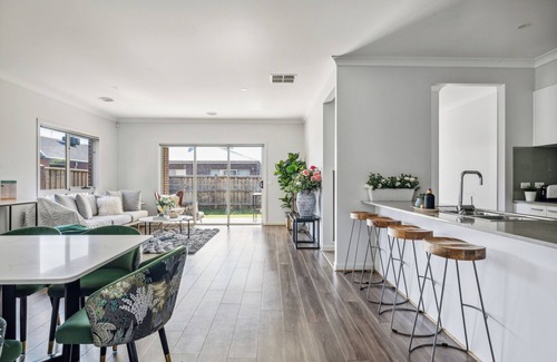 Point Cook Maison | SHINE Point Cook Elegant Home Sweet Home