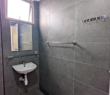 Masai Appartement | Shines GuestHouse 1Br Hi-Privacy Condo
