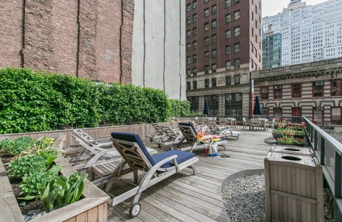 Tribeca Appartement | Shining Tribeca Studio w/ Indoor pool + Gym by Blueground