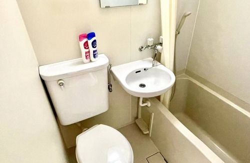 Nishi-Shinjuku Appartement | Shinjuku 1 room apartment with bathroom and toilet, 7 minutes walk from station!