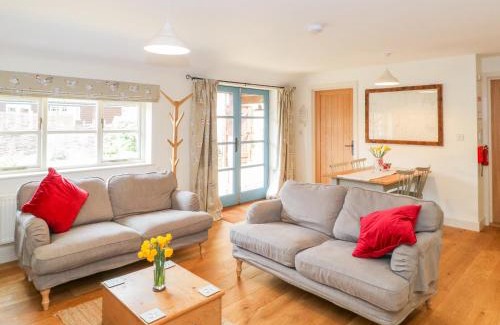 Yeovil Maison | Shippon Barn