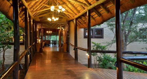 Kruger National Park Chalet De Ski | Shishangeni Lodge In Kruger National Park