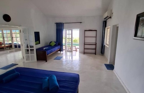 Rumassala Hôtel | Shore Beach Villa