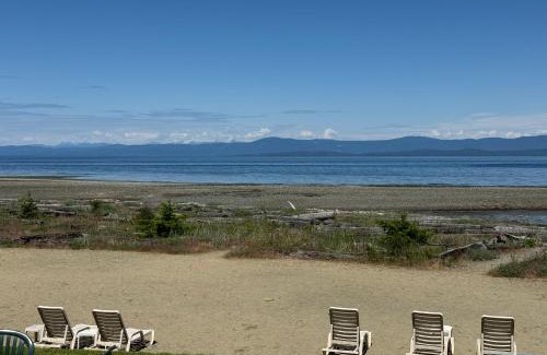 Regional District of Nanaimo Appartement | Shorewater Resort Beachfront King Bed Studio