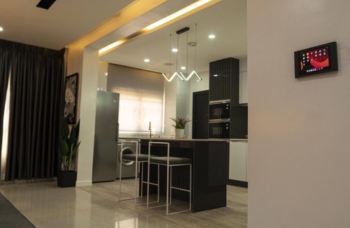 Ofin Appartement | Short-let apartment with an in-house cinema in Lekki