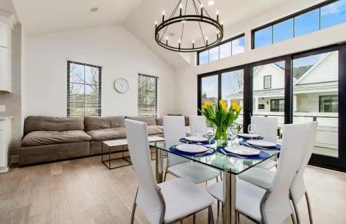 Italian Village Maison | Short North Convention Garage Parking!