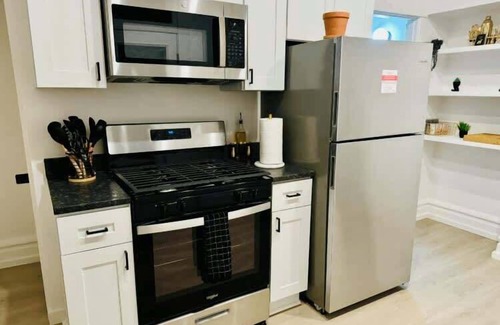 Short North Maison | King Bed - Free Parking - Short North- Convention