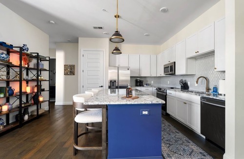 Short North Appartement | Short North Penthouse | Free Parking | No Steps!
