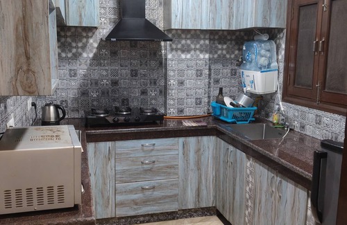 Saket Maison | Short Stay In Saket (2BHK Near Max with LIFT)