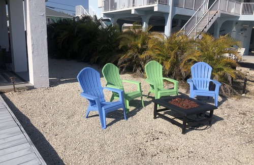 Cutthroat Harbor Estates Maison | SHORT TERM RENT WITH 10k BOAT LIFT Avail from 5/1/2025 for 5-6 months
