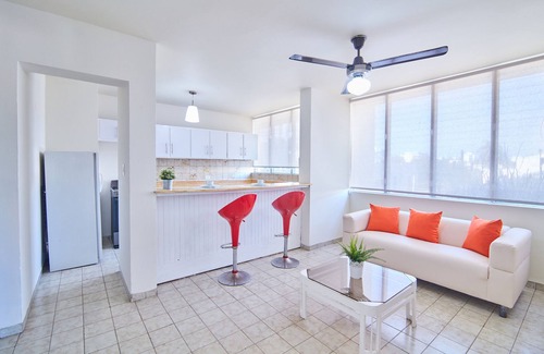 Ensanche Independencia Maison | Short Term Studio Apartment in Gascue, Central Zone of the City
