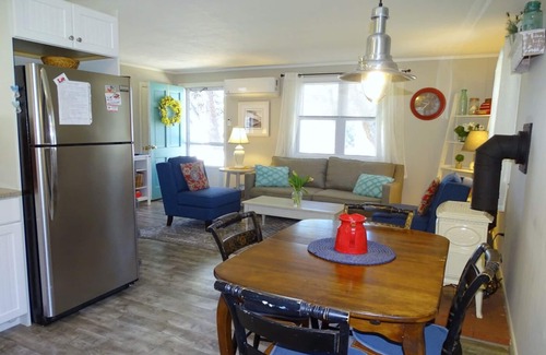Campground Landing Cottage | À quelques pas de la plage du camping ou de l'accès à la baie privée! Nouvel intérieur!
