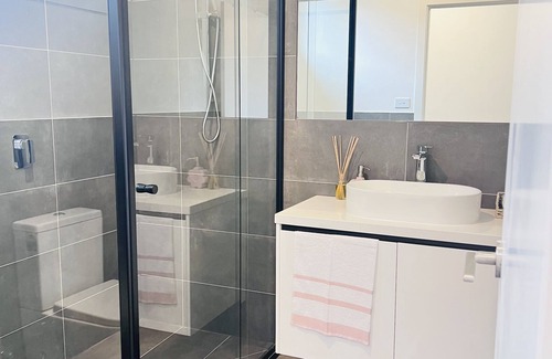 Flemington Maison | Short walk to Melbourne Showgrounds