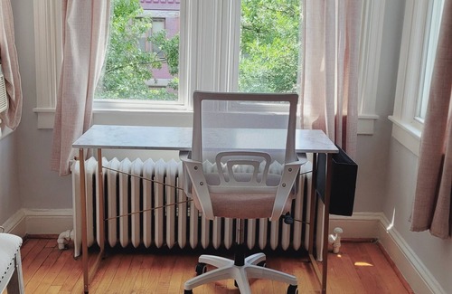 Near Northeast Appartement | Short Walk to Union Station and Supreme Court - Capitol Hill Apt.