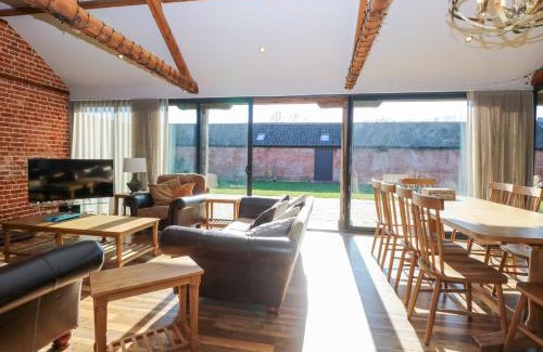 Norwich Maison | Shorthorn Barn