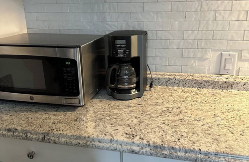 Shreveport Maison | Shreveport Work, Play, Stay, Sleeps 7, With 2bedrooms, 2 Full Bathrooms