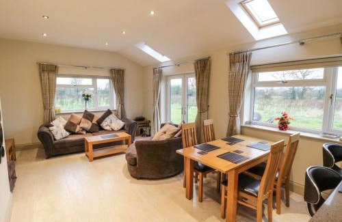 Blackburn Maison | Shreyas Cottage