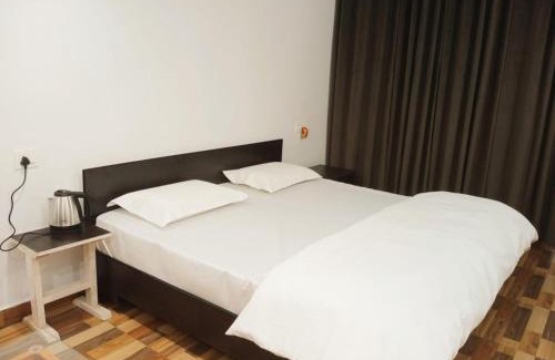 Bhowali Maison | Shri Kachi Dham Home Stay