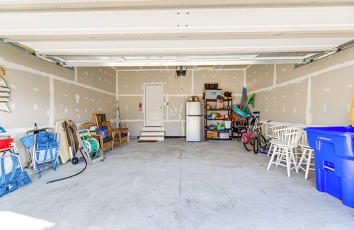 Millville Maison | Shuttle to Bethany Beach: Stylish Home w/ Perks!
