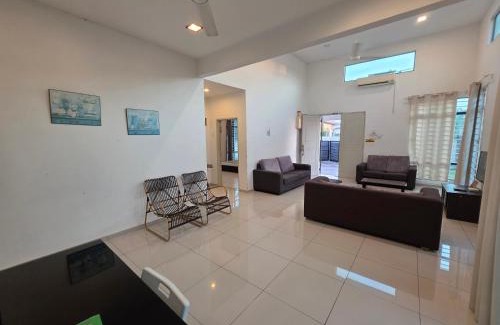 Rembia Maison | Siantan In Paya Rumput Near Std Hang Jebat, Sg Udang & UITM Lendu