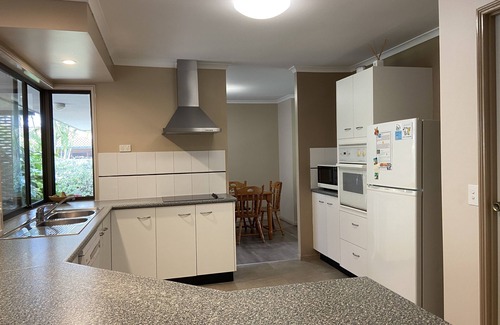 Mount Coolum Maison | Sid's Place !!!! ANIMAUX DE COMPAGNIE, PLAGE, MT COOLUM, COMMERCES, GOLF