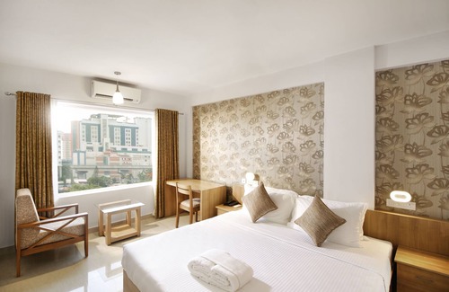 Kaloor Hôtel | Sidra Pristine Hotel & Portico Halls