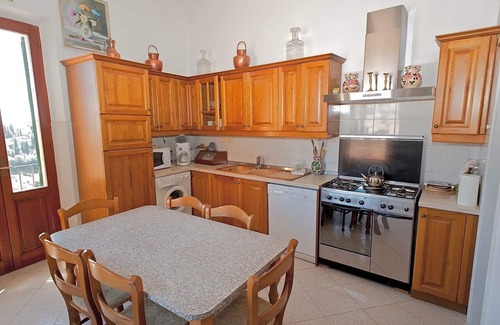 Siena Historical Center Appartement | SIENA MEDIEVALE - Trois Chambres Appartement, Couchages 6