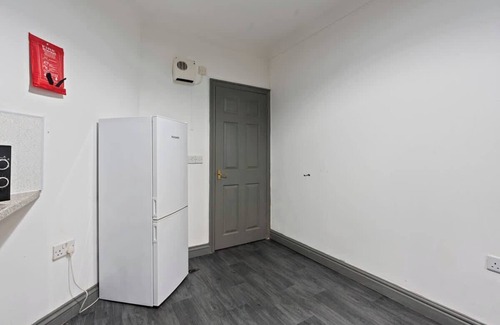 Cwm Frwd Oer Appartement | Mariah Flat - 2 Bedroom getaway in Pontypool
