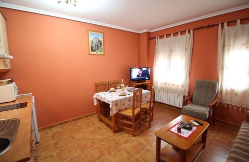 Torrejon El Rubio Appartement | Sierra De Monfrague