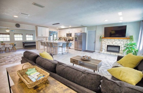 Gulf Gate Estates Maison | Siesta Key Paradise-Pool Oasis