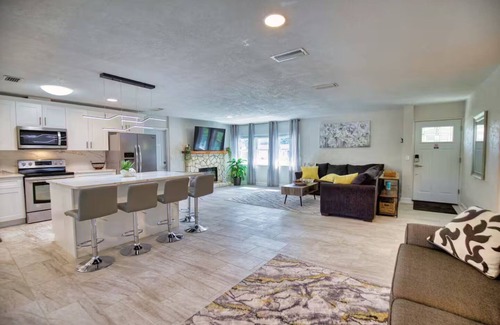 Gulf Gate Estates Maison | Siesta Key Paradise-Pool Oasis