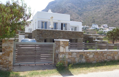 Kamares Maison | Sifnos Cycladic Villa