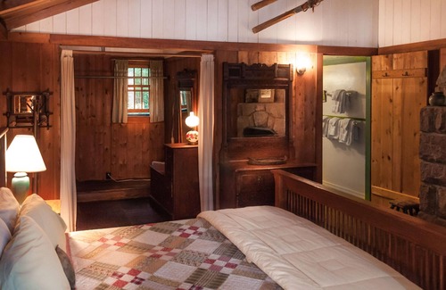 Meacham Maison | Triple-Salle de bain et douche-Signature-Cabin 3