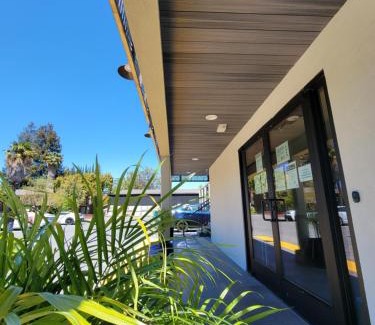Newhall Hôtel | Signature Inn Santa Clara