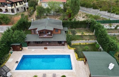 Sile Villa | Sile ahşap havuzlu villa