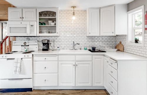 Lincoln City Maison | Siletz Bay Getaway