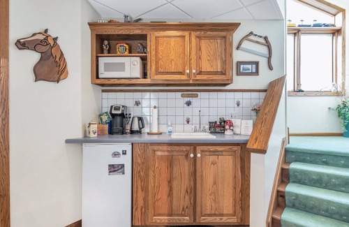 Clarks Summit Maison | Silo Suite - Red Barn Village