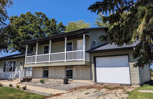 Livingston Maison | Silver Birch Retreat. Spacious, pet friendly country home