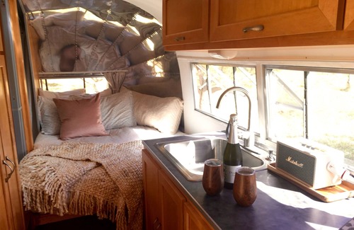Durango Maison | SILVER FOX: Airstream dans un verger à 15 minutes du centre-ville de Durango