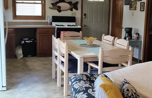 Perry Maison | Silver Lake, NY - Lakeside Retreat: 2025 Fall Dates Available!!!