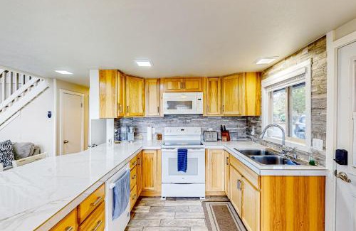 Silver Lake Maison | Silver Lake Serenity