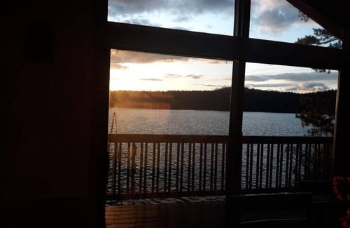 Silver Lake Maison | Silver Lake, Waterfront Propriété pour 17 personnes