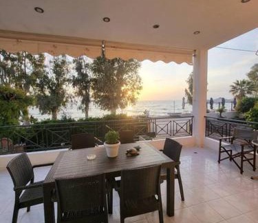 Patras Maison | Silver Sea