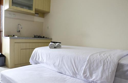Depok Appartement | Simple and Enjoy Living Studio Room at Cinere Resort Apartment By Travelio
