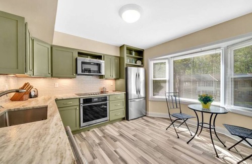 Royal Pines Maison | Simple comforts of home conveniently located