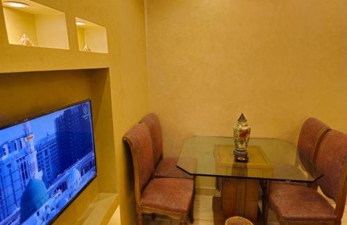 Bab Sharqi Appartement | Simple sea view apartment - families only