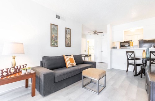 Park Central Appartement | SIMPLICITY AT ITS FINEST! 1 BED 1 BATH IN DFW!