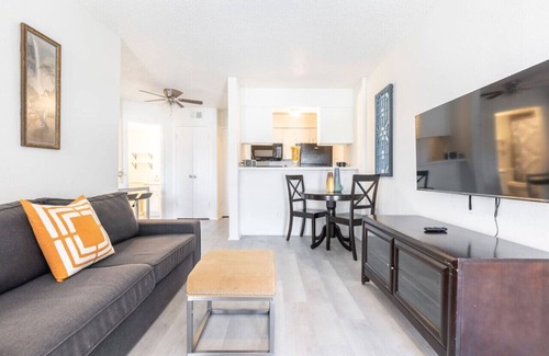 Park Central Appartement | SIMPLICITY AT ITS FINEST! 1 BED 1 BATH IN DFW!