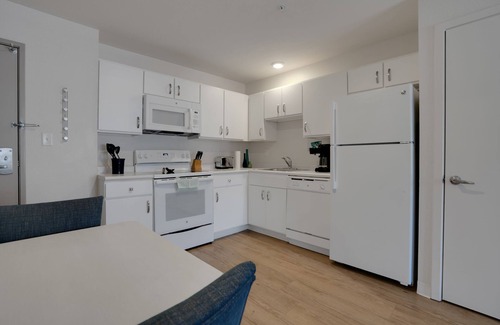 Far North Central Appartement | Simplicity At the Rim 1407 I Comfy 1 Bed 1 Bath