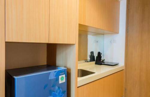 Cikokol Appartement | Simply and Homey Studio Apartment at Tree Park City By Travelio